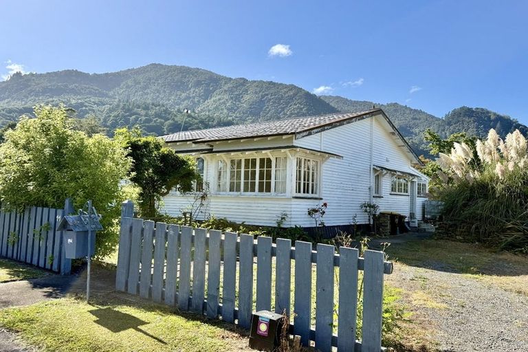 Photo of property in 11 Russell Avenue, Te Aroha, 3320