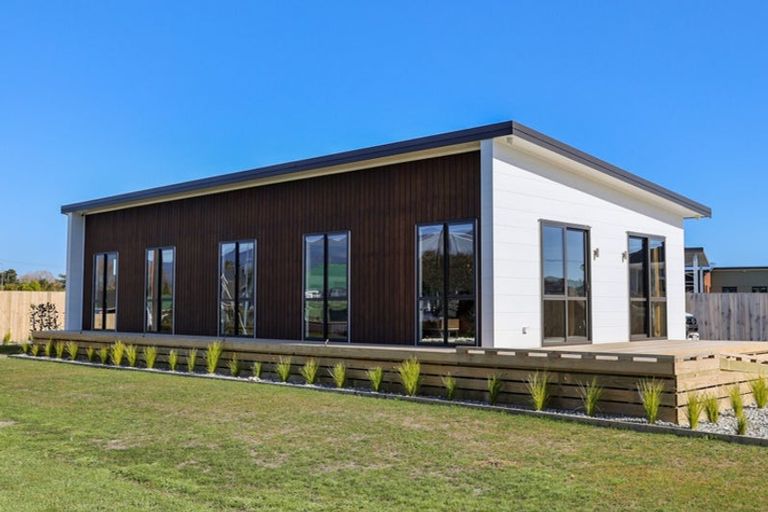 Photo of property in 14 Bentham Street, Westport, 7825