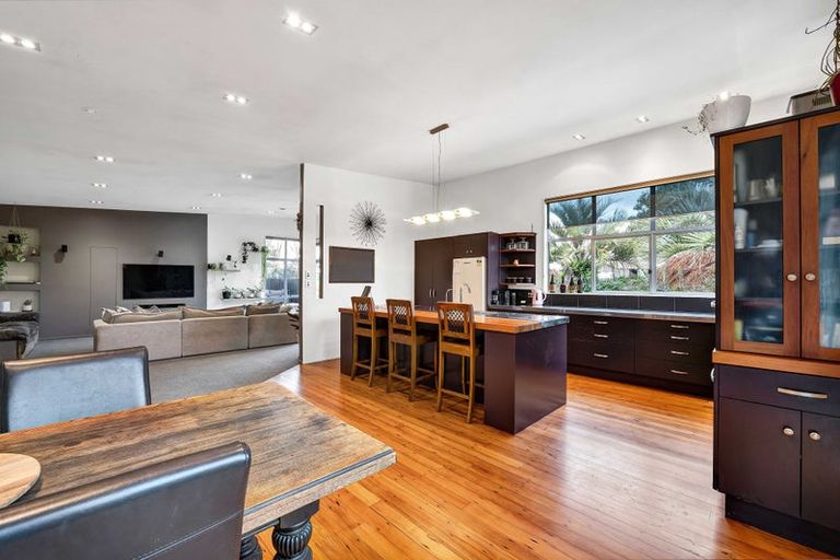 Photo of property in 82 Mawhitiwhiti Road, Normanby, Hawera, 4675
