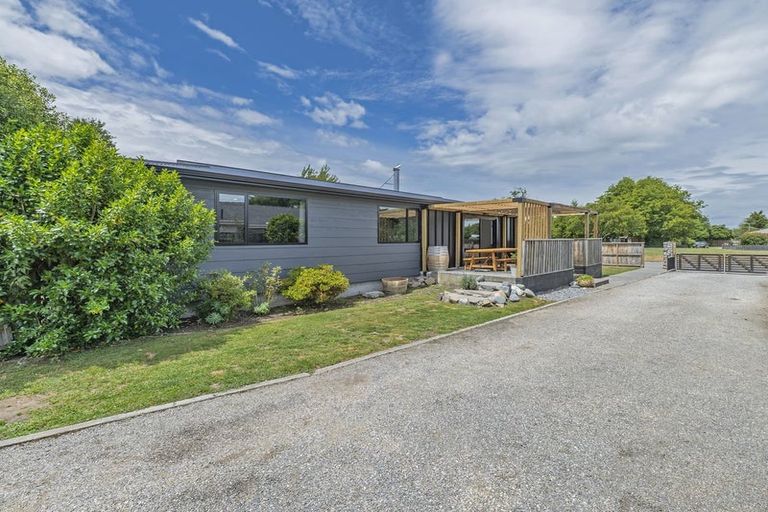 Photo of property in 8 Coleman Place, Darfield, 7510