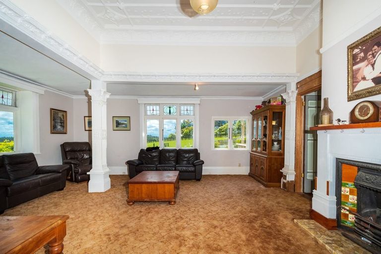 Photo of property in 12 Mildon Road, Waitakere, Auckland, 0782