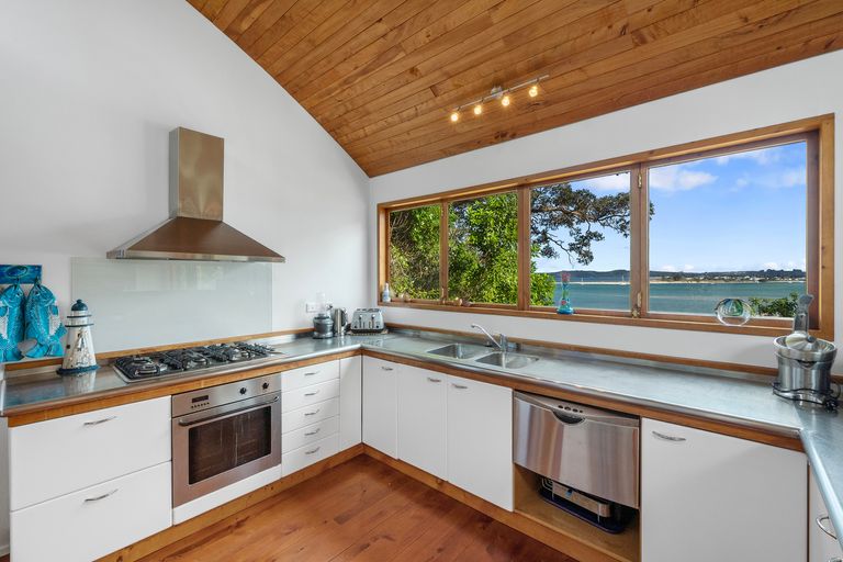 Photo of property in 417 Leigh Road, Whangateau, 0985