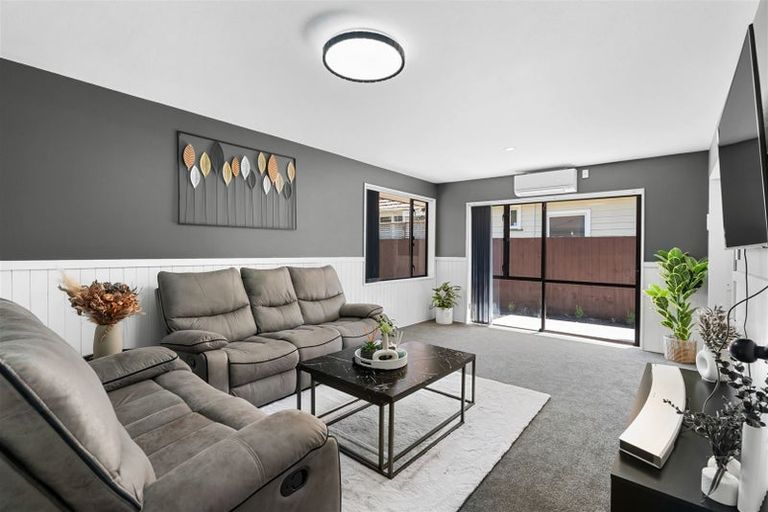 Photo of property in 2/16 James K Baxter Place, Addington, Christchurch, 8024