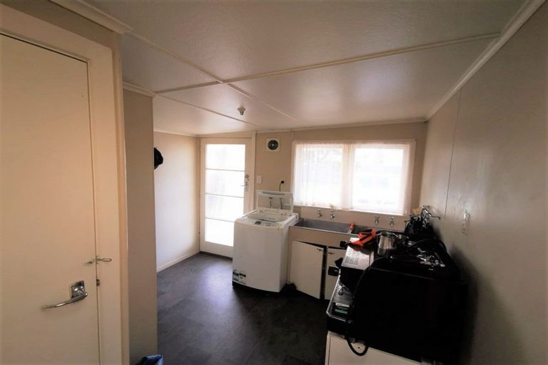 Photo of property in 23 Tennyson Street, Dannevirke, 4930