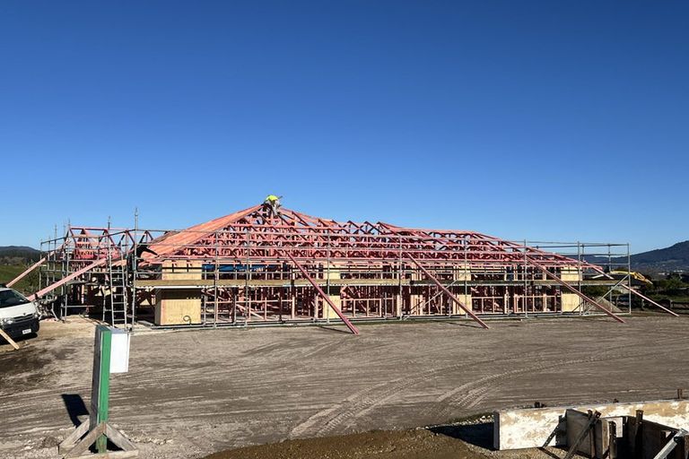 Photo of property in 15 Pukatea Crescent, Owhata, Rotorua, 3010