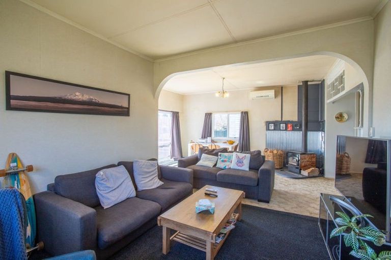 Photo of property in 50 Pitt Street, Raetihi, 4632