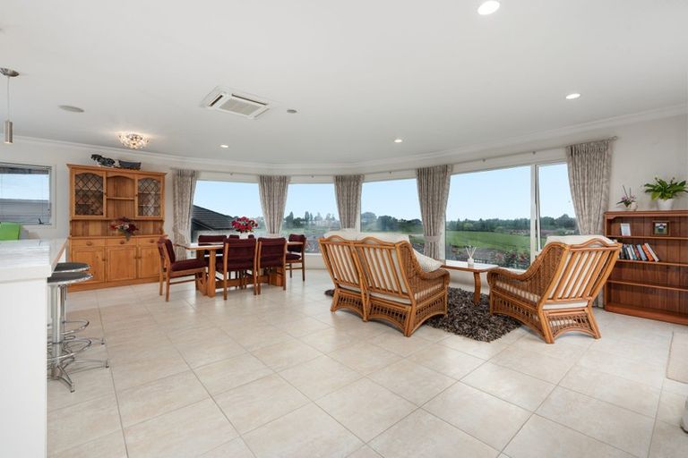 Photo of property in 15 Allanah Place, Te Puke, 3119