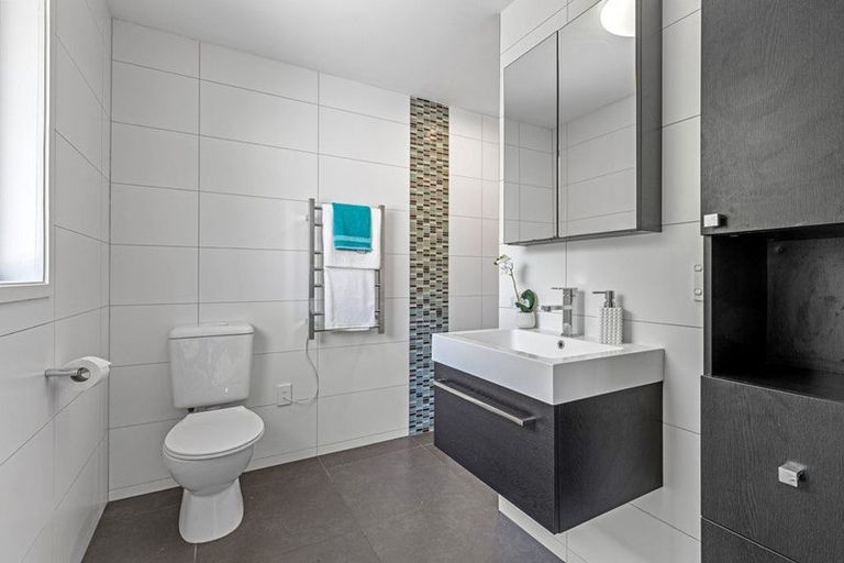 Photo of property in 66 Redwing Street, Browns Bay, Auckland, 0630