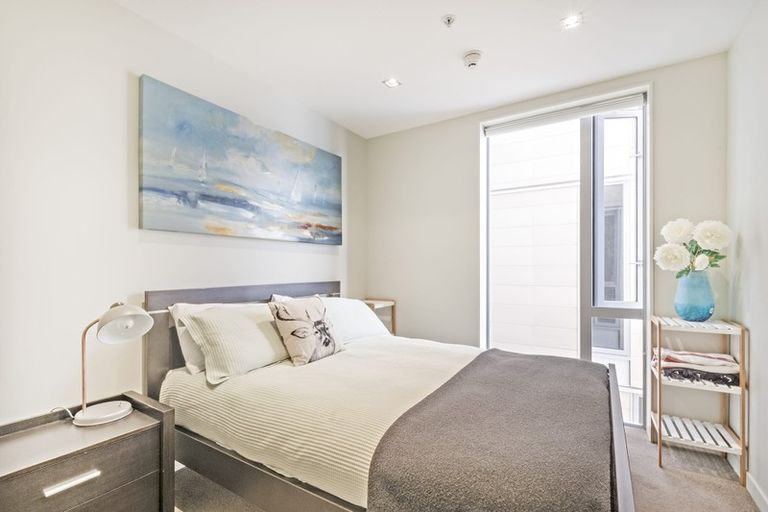 Photo of property in Piermont Apartments, 5e/82 Cable Street, Te Aro, Wellington, 6011