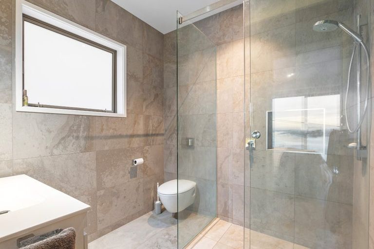 Photo of property in 44 Saint Andrews Hill Road, Mount Pleasant, Christchurch, 8081