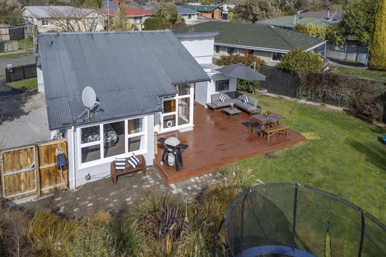 Photo of property in 2 Wallace Place, Rangiora, 7400