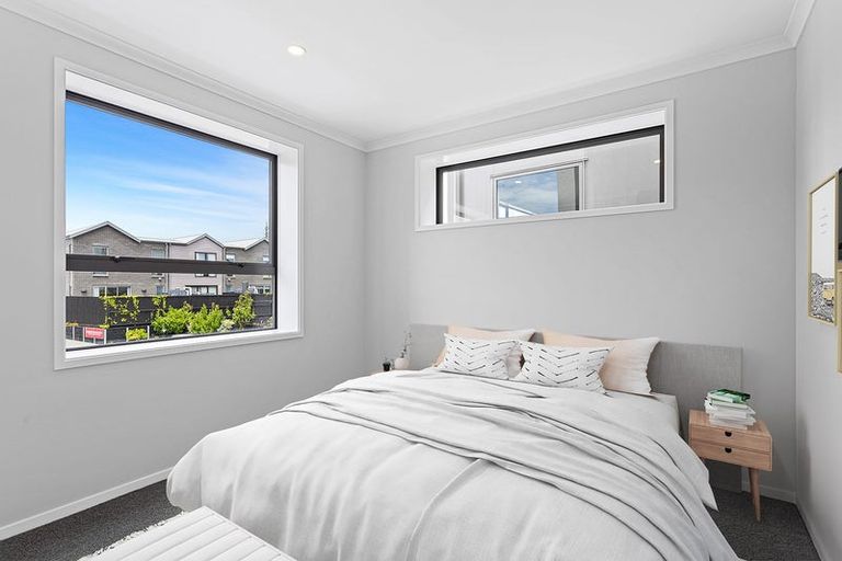 Photo of property in 2/33 Nugget Avenue, Hobsonville, Auckland, 0616