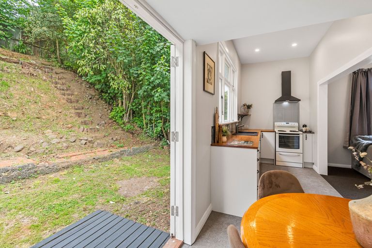 Photo of property in 95 Glen Road, The Glen, Dunedin, 9011