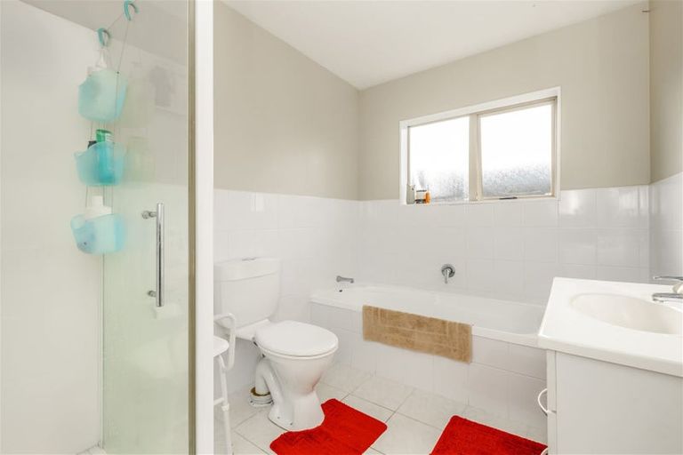 Photo of property in 5 Artillery Drive, Papakura, 2110