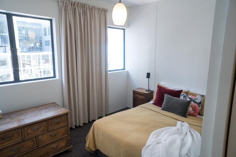 Photo of property in 136 Willis Street, Te Aro, Wellington, 6011