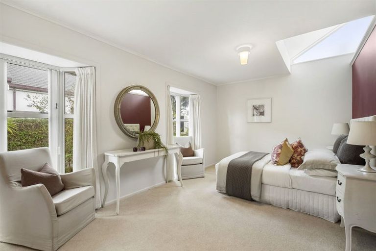 Photo of property in 316 Hurstmere Road, Takapuna, Auckland, 0622