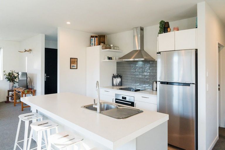 Photo of property in 39 Obelisk Street, Wanaka, 9305