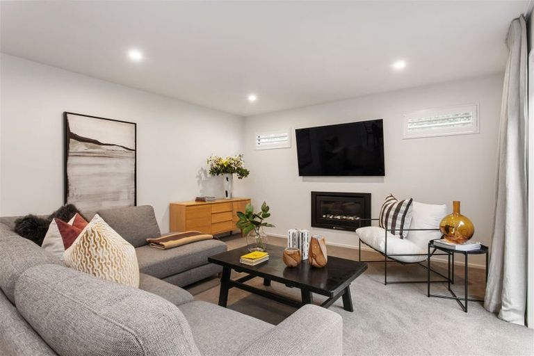 Photo of property in 35 Hawkesbury Avenue, St Albans, Christchurch, 8014