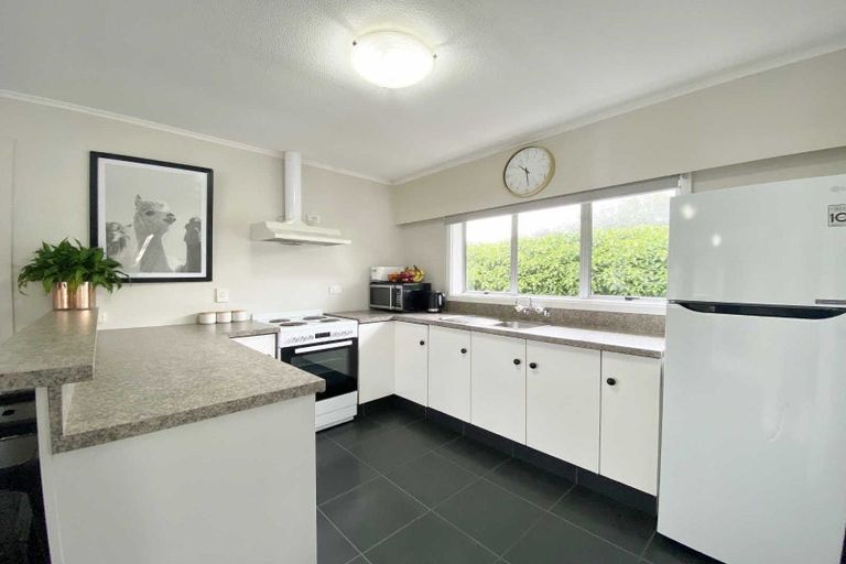 Photo of property in 84 Gilberthorpes Road, Hei Hei, Christchurch, 8042
