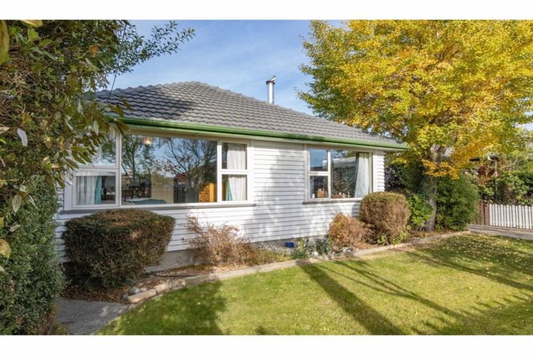 Photo of property in 72 Wingate Street, Redwood, Christchurch, 8051