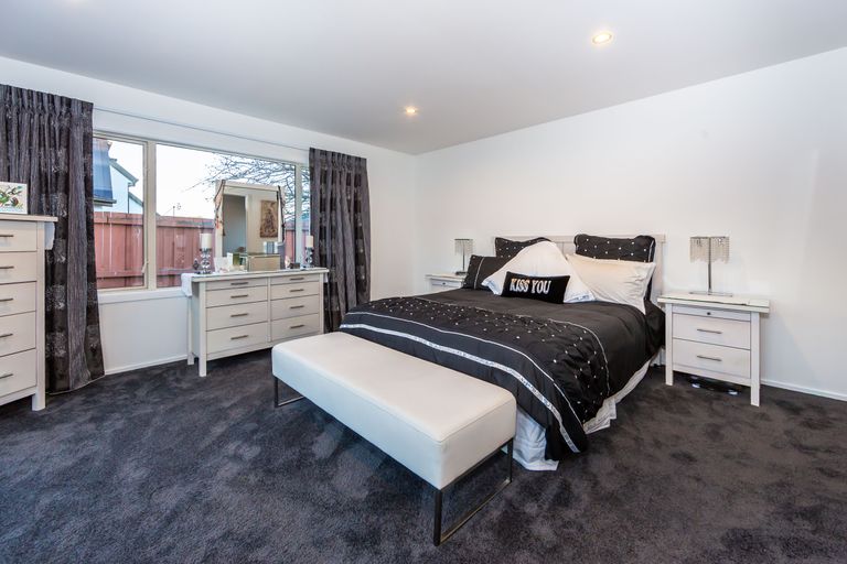 Photo of property in 6 Teal Close, Woolston, Christchurch, 8023