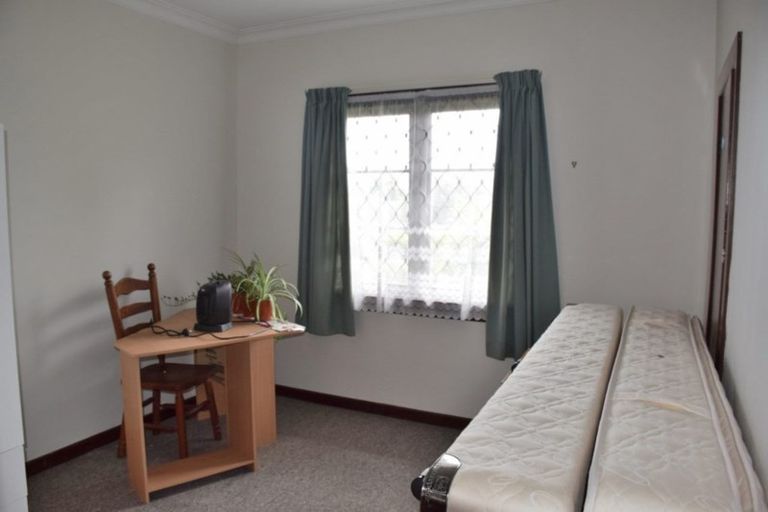 Photo of property in 51 Seabrook Avenue, New Lynn, Auckland, 0600