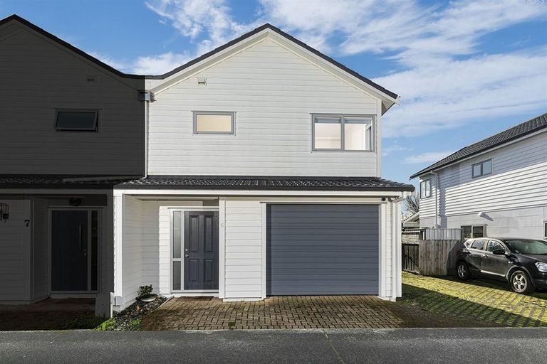 Photo of property in 6/103 Swanson Road, Henderson, Auckland, 0610