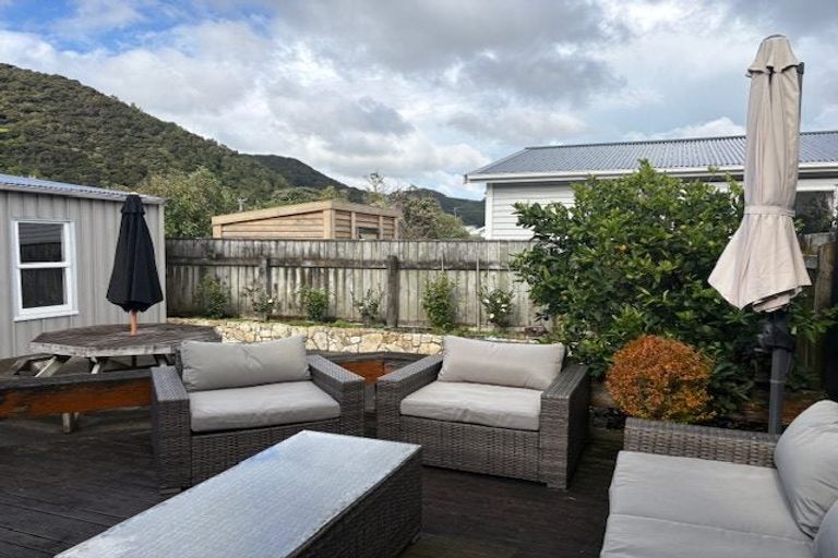 Photo of property in 7 Rata Street, Eastbourne, Lower Hutt, 5013