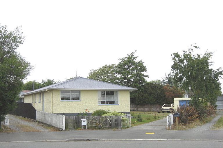 Photo of property in 1/26a Branksome Place, Parklands, Christchurch, 8083