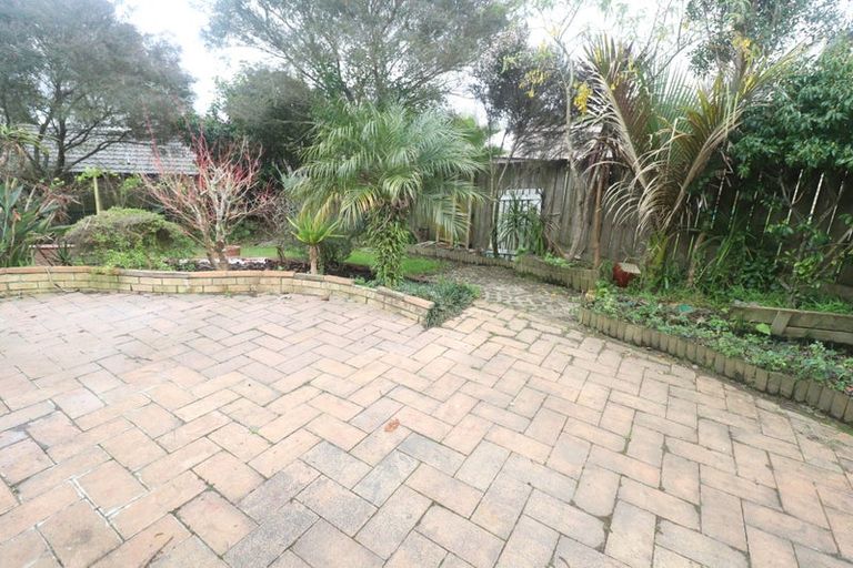 Photo of property in 32 Galaxy Drive, Mairangi Bay, Auckland, 0630