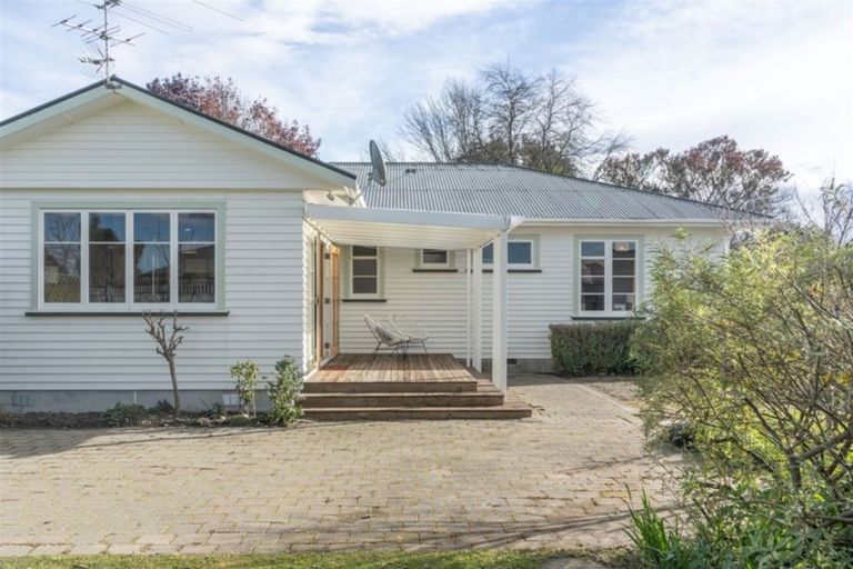 Photo of property in 22a Lansdowne Crescent, Lansdowne, Masterton, 5810