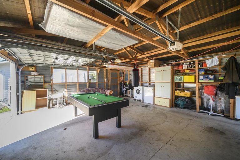 Photo of property in 16 Maunder Street, Marton, 4710