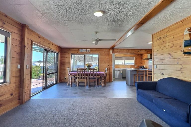 Photo of property in 404 Main North Road, Bay View, Napier, 4104