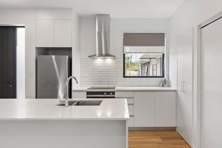 Photo of property in 10/50 Friend Street, Karori, Wellington, 6012