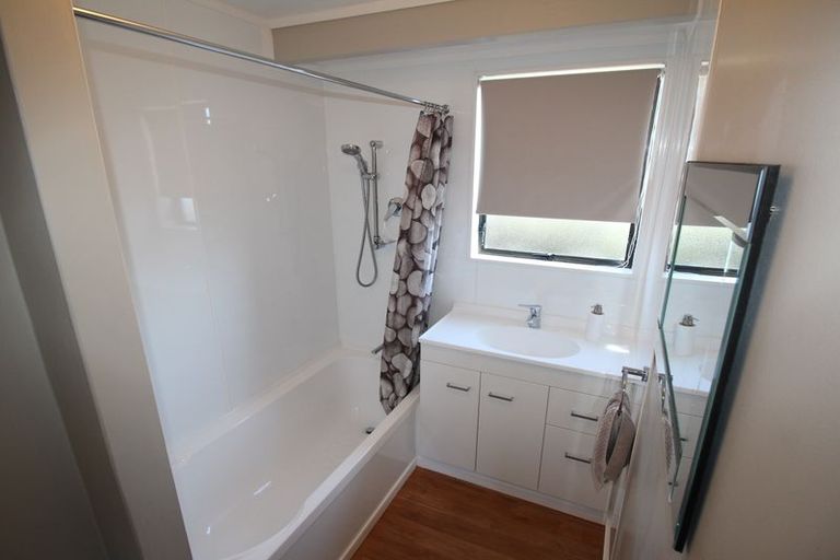 Photo of property in 54b Pohutukawa Drive, Owhata, Rotorua, 3010