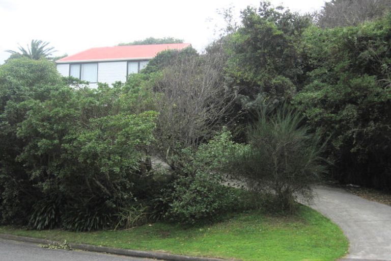 Photo of property in 37 Tennis Court Road, Raumati South, Paraparaumu, 5032