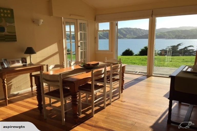 Photo of property in 300a Paremata Road, Whitby, Porirua, 5381