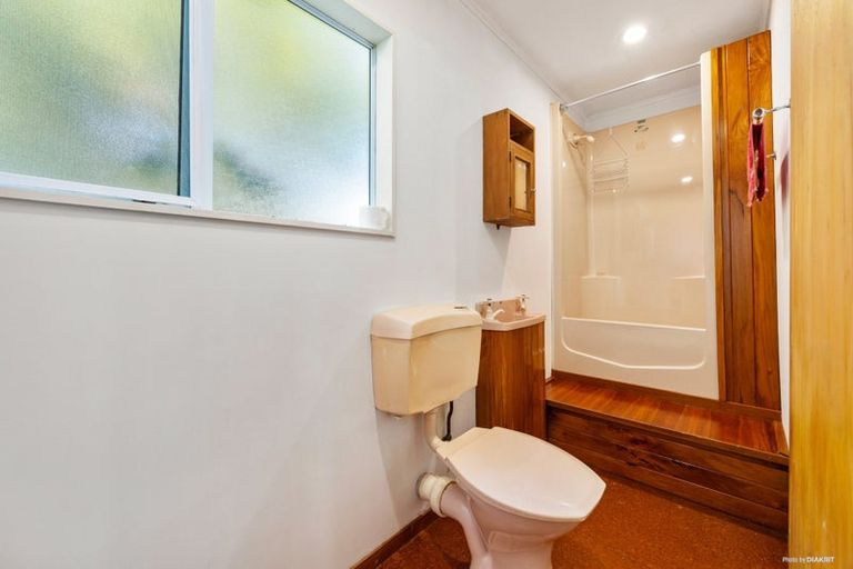 Photo of property in 37 Clinton Road, Tawharanui Peninsula, Warkworth, 0986