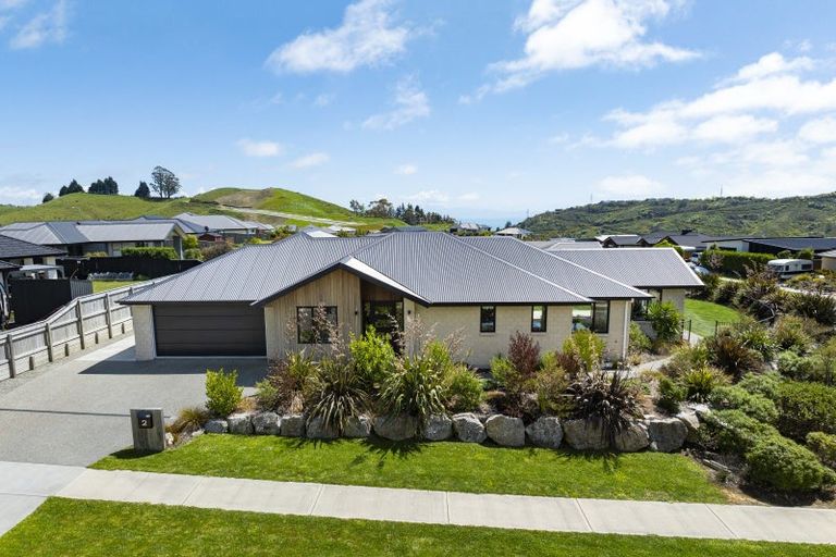 Photo of property in 2 Huntaway Close, Stoke, Nelson, 7011