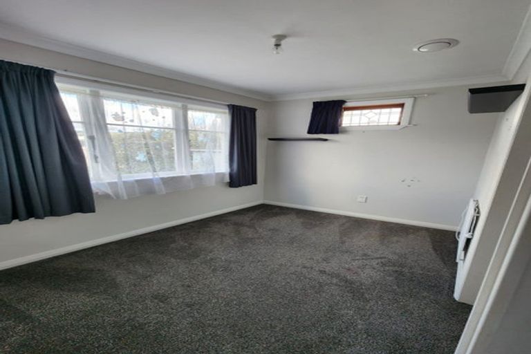 Photo of property in 17 Hector Grove, Trentham, Upper Hutt, 5018
