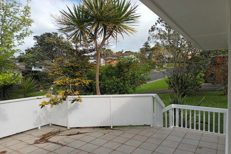Photo of property in 15 Agincourt Street, Glenfield, Auckland, 0629