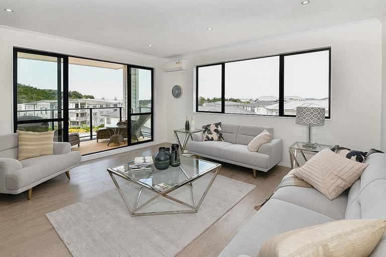 Photo of property in 61 Landmark Terrace, Orewa, 0931