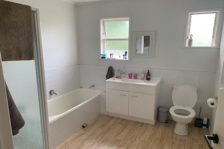 Photo of property in 33 Seon Place, Birkdale, Auckland, 0626