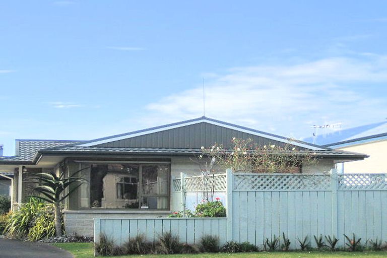 Photo of property in 1/401 Cornwall Road, Mahora, Hastings, 4120