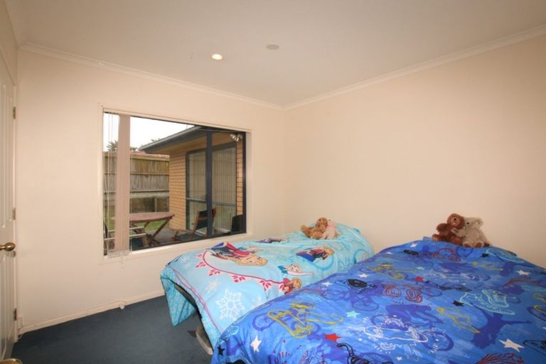 Photo of property in 40 Semillon Avenue, Henderson, Auckland, 0612