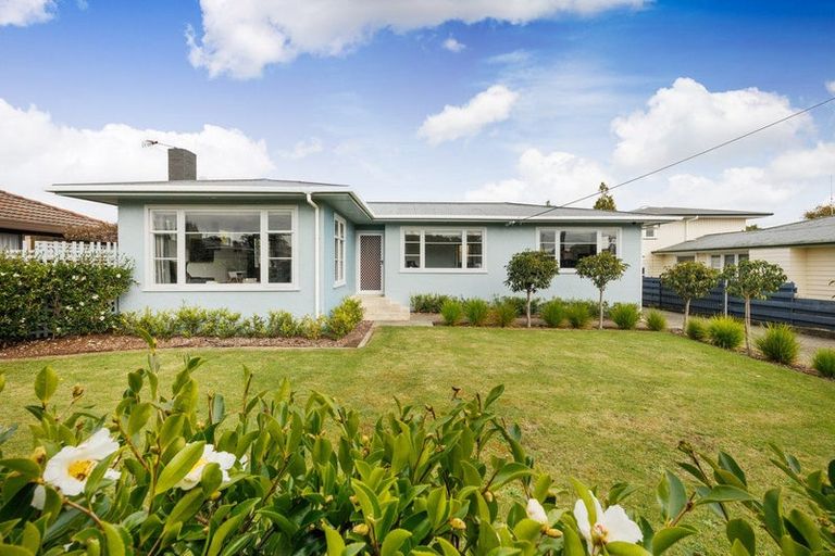 Photo of property in 3 Wincanton Place, Awapuni, Palmerston North, 4412