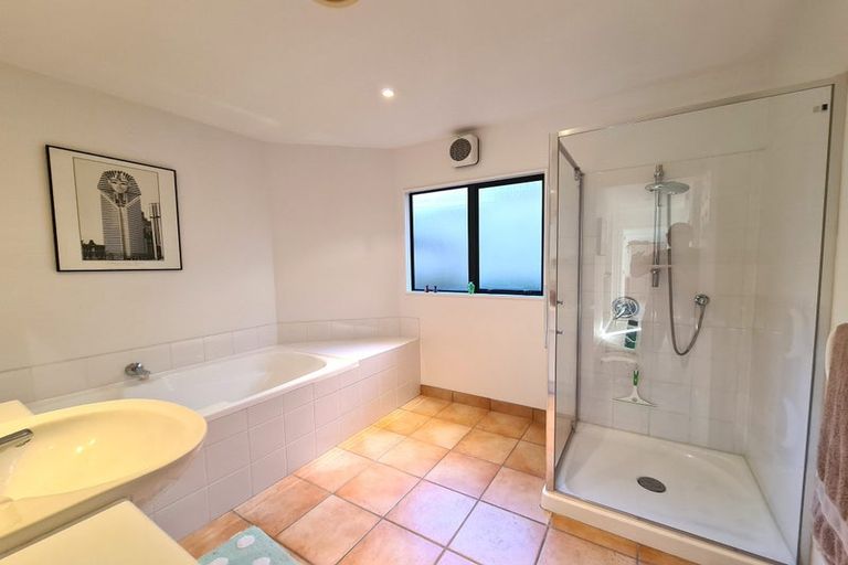 Photo of property in 7/22 Oriental Terrace, Oriental Bay, Wellington, 6011