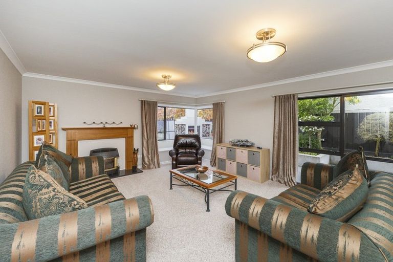 Photo of property in 33 Hardie Street, Hokowhitu, Palmerston North, 4410