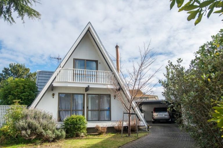 Photo of property in 7 Hamlin Place, Greenmeadows, Napier, 4112