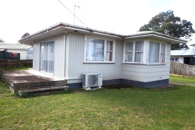 Photo of property in 15 Vera Street, Marton, 4710